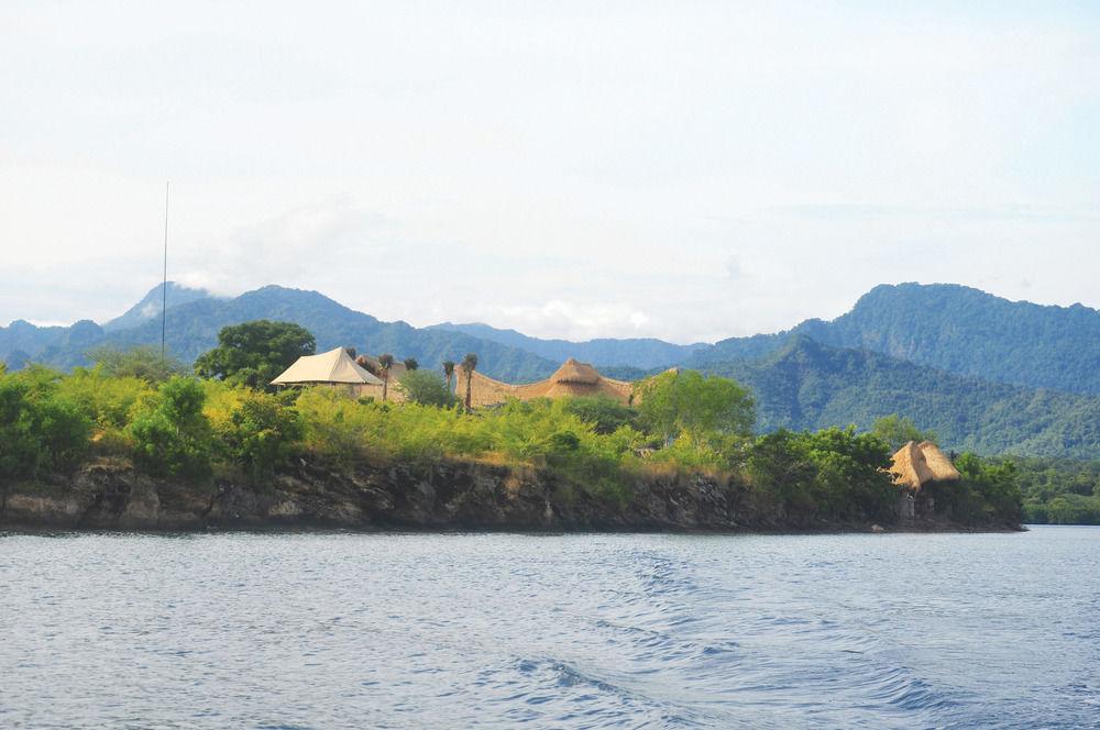 Menjangan Dynasty Resort Pemuteran Esterno foto