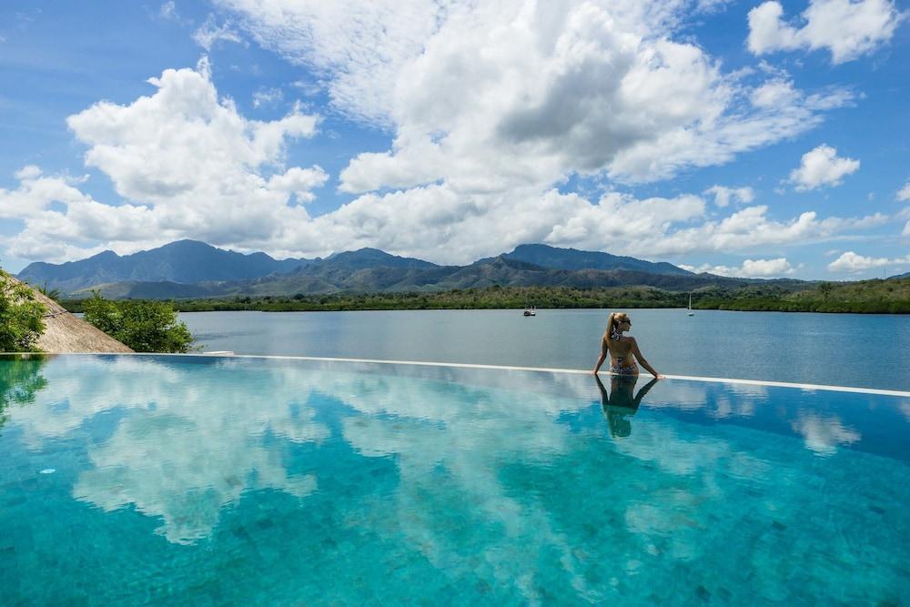 Menjangan Dynasty Resort Pemuteran Esterno foto