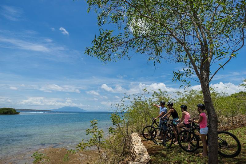Menjangan Dynasty Resort Pemuteran Esterno foto
